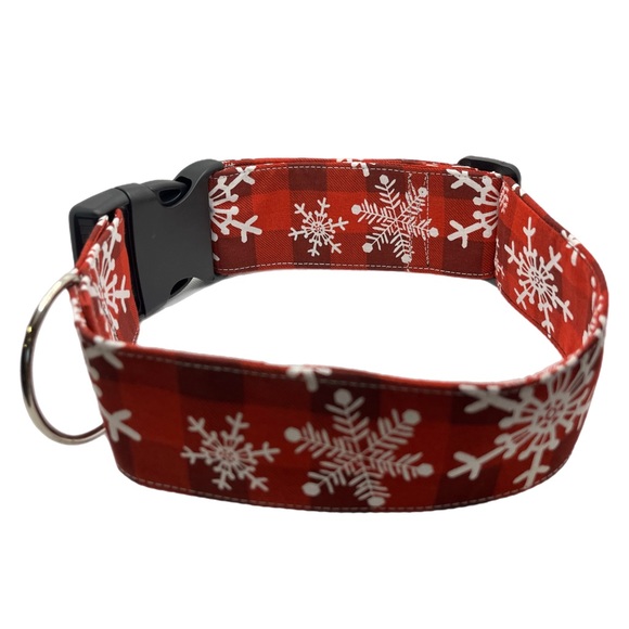 2” Christmas Dog Collar - Red/Snowflakes - Picture 2 of 3
